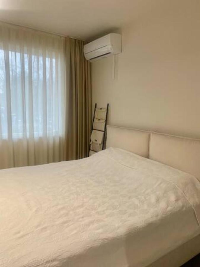New Luxury Furnished Apartment - Beach, Varna Center & Fast Wi-Fi Exteriör bild
