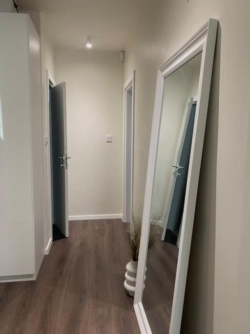 New Luxury Furnished Apartment - Beach, Varna Center & Fast Wi-Fi Exteriör bild